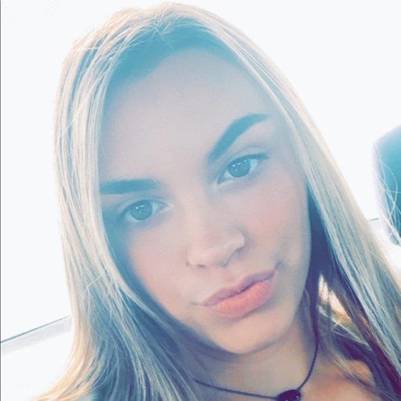 Meet your Posher, Kylee - Picture 1 of 1